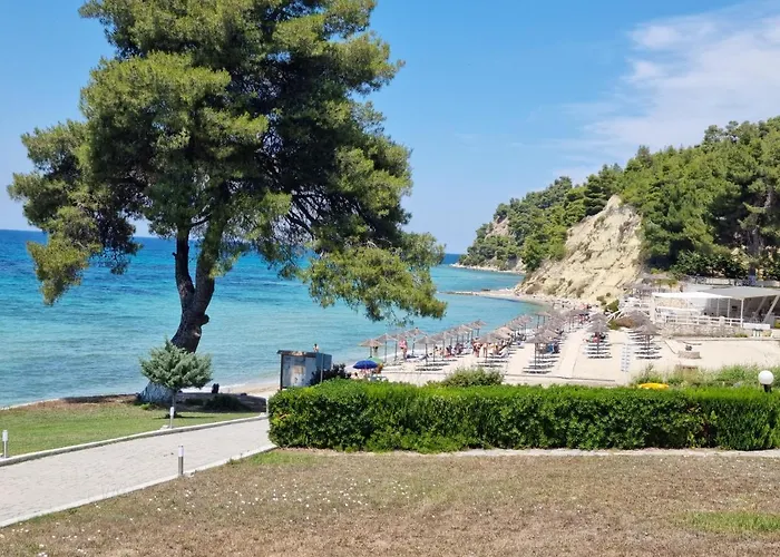 Beachfront Villa 100M From Sea For Up To 10 Guests