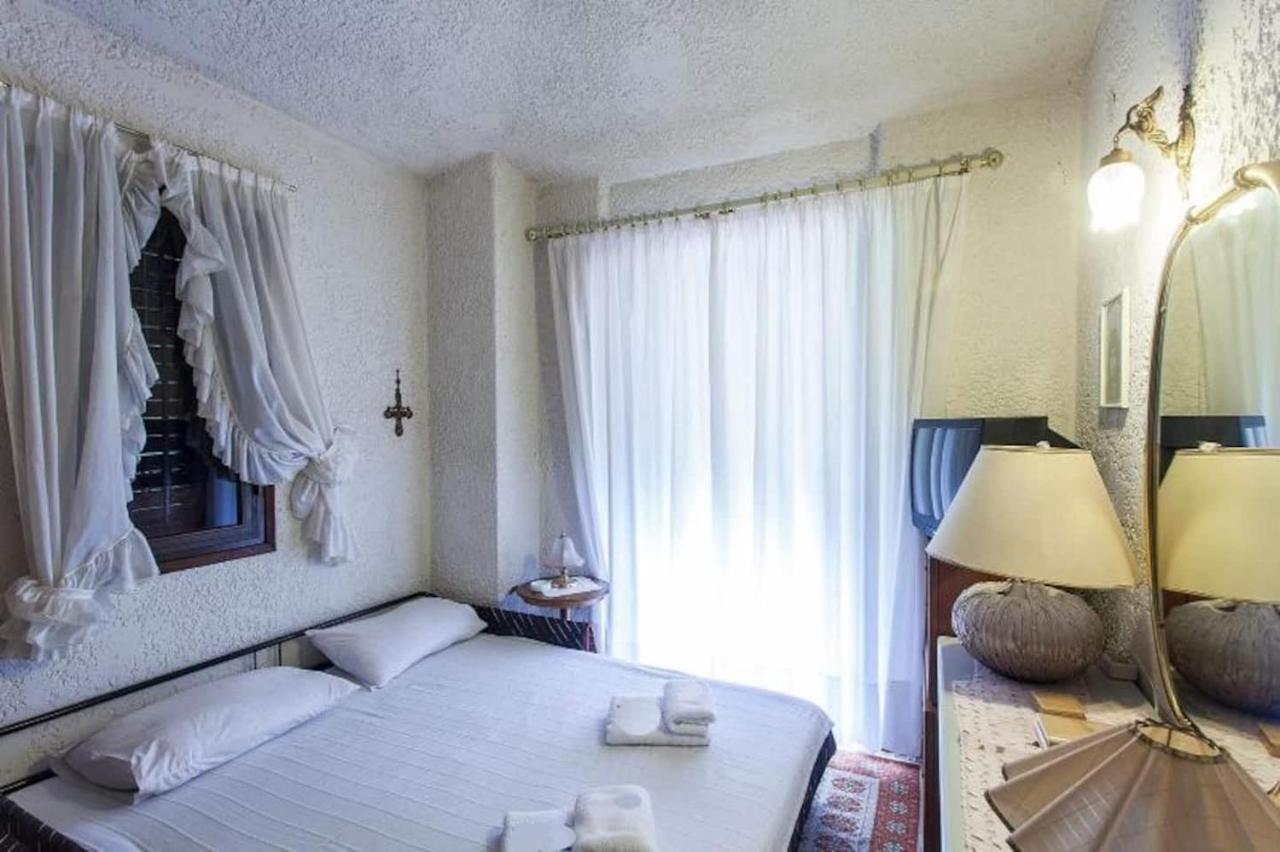 Beachfront 100m From Sea For Up To 10 Guests * Siviri