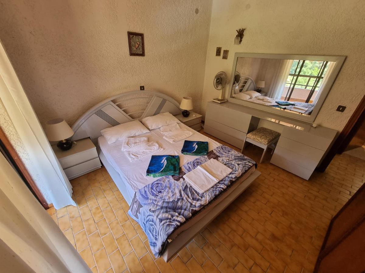 Beachfront 100m From Sea For Up To 10 Guests Villa