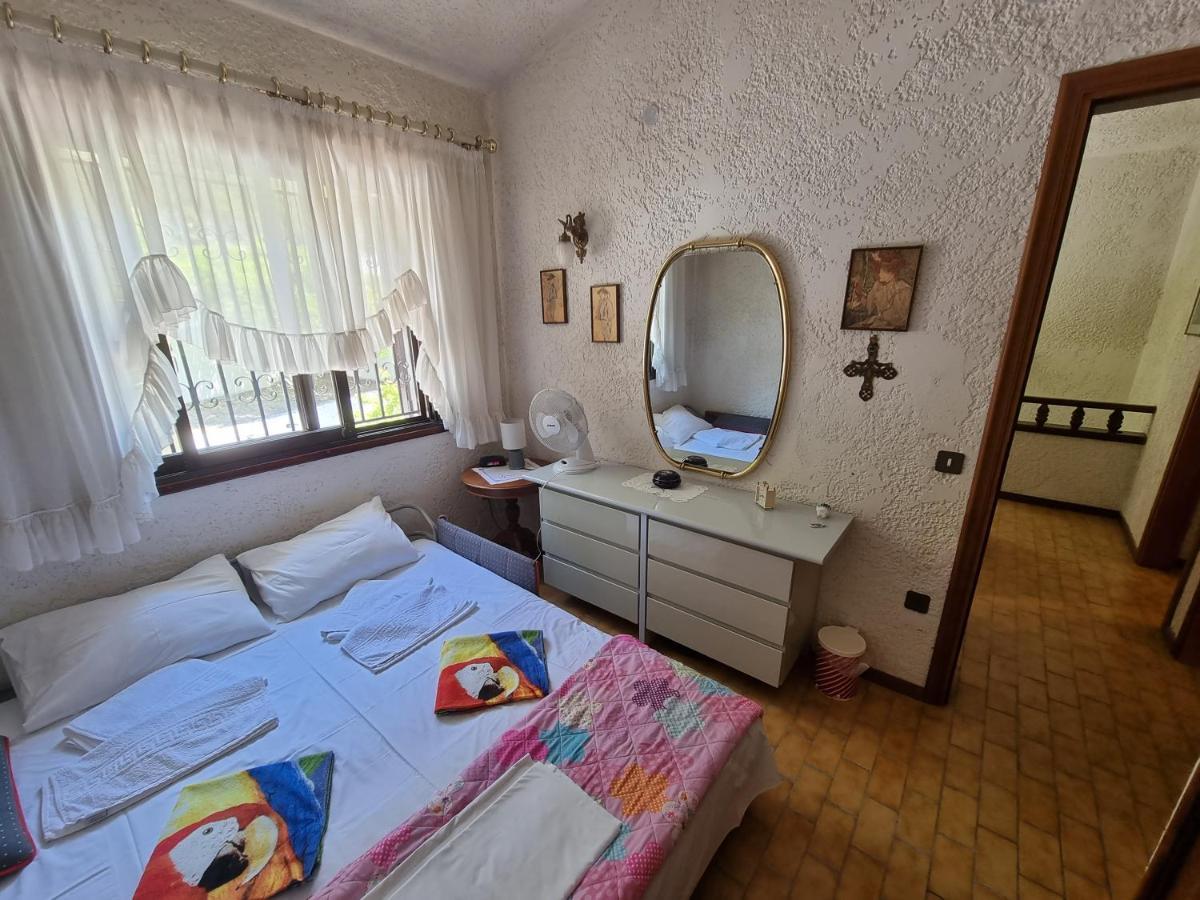 Beachfront 100m From Sea For Up To 10 Guests Villa