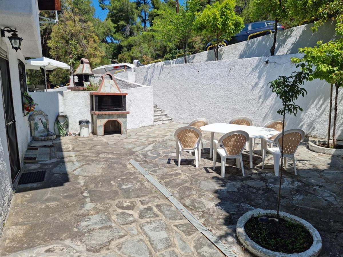 Beachfront 100m From Sea For Up To 10 Guests *