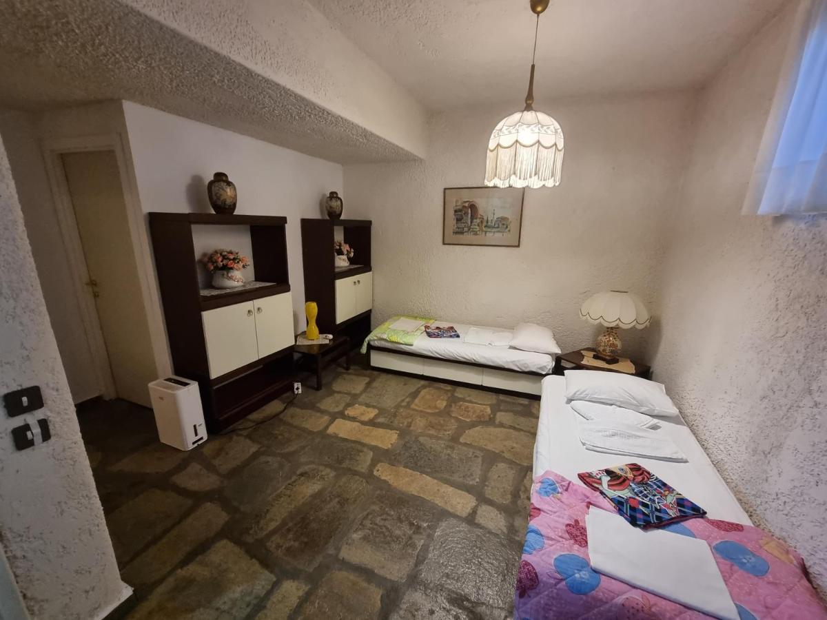 Beachfront 100m From Sea For Up To 10 Guests Villa