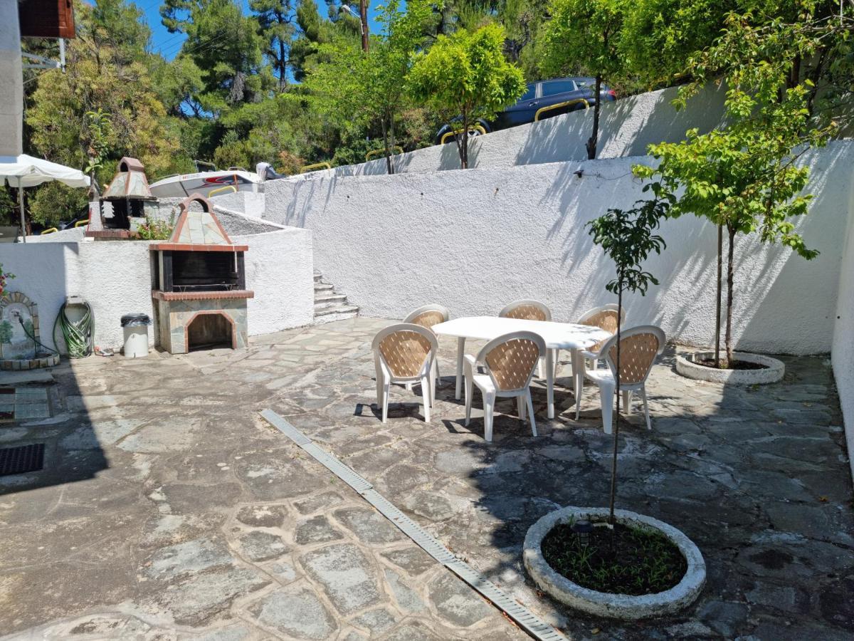 Beachfront 100m From Sea For Up To 10 Guests *