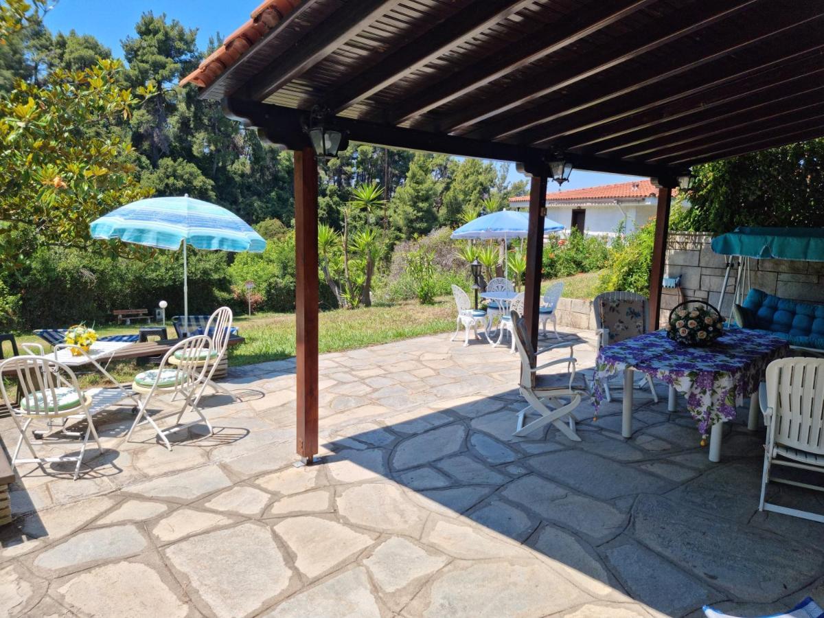 Villa Beachfront 100m From Sea For Up To 10 Guests *