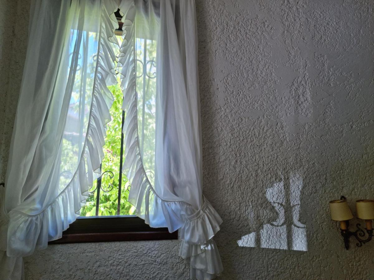 Beachfront 100m From Sea For Up To 10 Guests Siviri