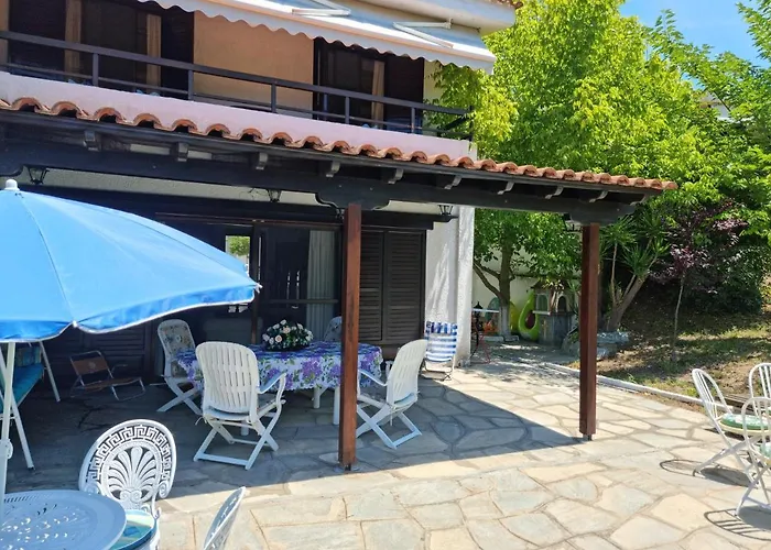 Beachfront Villa 100M From Sea For Up To 10 Guests
