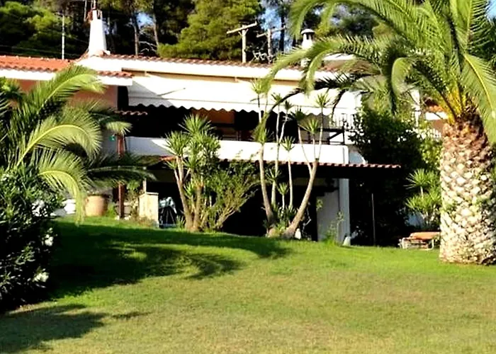 Beachfront Villa 100M From Sea For Up To 10 Guests