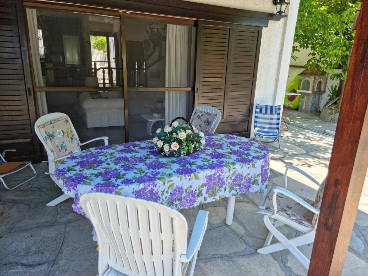 Beachfront 100m From Sea For Up To 10 Guests Villa